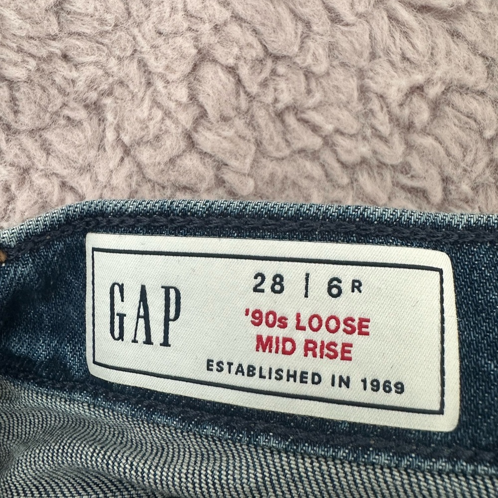 GAP '90s Loose Mid Rise Denim